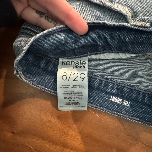 Kensie‎ Light Blue Frayed Hem Jean Shorts - Picture 4 of 6